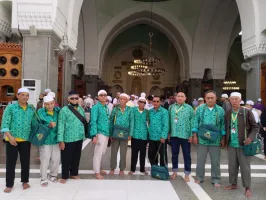 Maret 2023 Umroh Reguler - 04 Maret 2023 (Start Surabaya) 51 img_20240131_wa1048