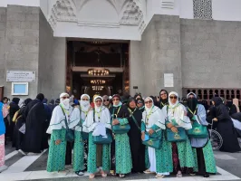 Maret 2023 Umroh Reguler - 04 Maret 2023 (Start Surabaya) 72 img_20240131_wa1072