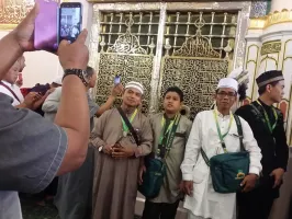 Juni 2019 UMROH SYAWAL 15 JUNI 2019 7 umroh_syawal_15_juni_2019_7