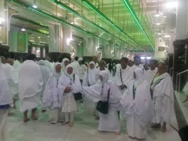 April 2018 UMROH REGULER 04 April 2018 13 whatsapp_image_2018_04_07_at_9_43_52_am