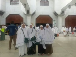 Mei 2018 UMROH REGULER 05 MEI 2018 21 whatsapp_image_2018_05_11_at_12_06_21_pm