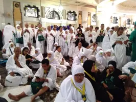 Desember 2018 Umroh Barokah 4 Desember 2018 bintang 3  25 whatsapp_image_2018_12_05_at_18_51_06