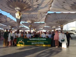 Desember 2018 Umroh Barokah 4 Desember 2018 bintang 3  60 whatsapp_image_2018_12_10_at_12_28_25